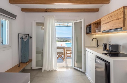 Milos Apartment | Elements of Milos