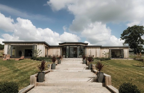 Middlezoy Hotel | Elements Suites