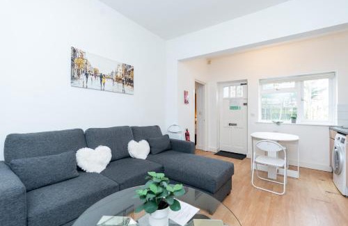 Portswood Apartment | Elena Apartment