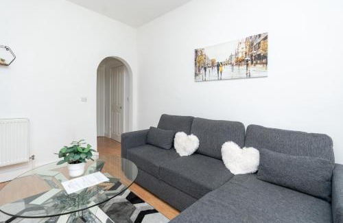 Portswood Apartment | Elena Apartment