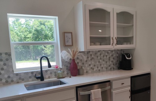 Northwest Pensacola Cottage | Eleni's place: a cute little cottage.