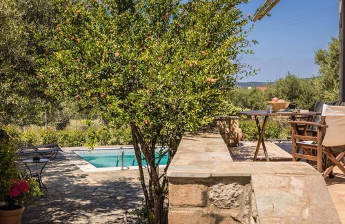 Kardamyli House | Eleonas Elegance - Bianca Kardamily s Poolside Gem