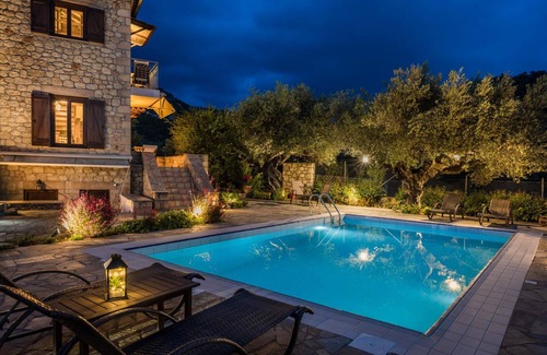 Kardamyli House | Eleonas Elegance - Bianca Kardamily s Poolside Gem