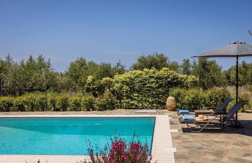Kardamyli House | Eleonas Elegance - Bianca Kardamily s Poolside Gem
