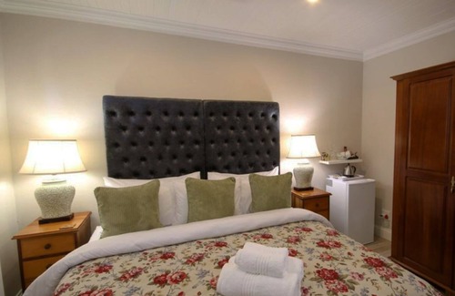 Die Barakke House | Elephant Country Guest House
