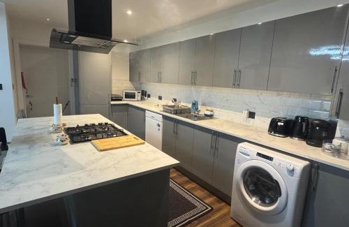 West Thurrock House | Elevate your stay with Sai home