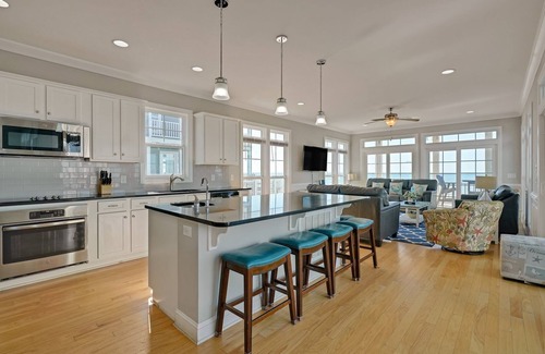Long Beach House | Elevated Pool In-Deck -7BR/5.5BA House - Oceanfront, Elevator, Sleeps 24