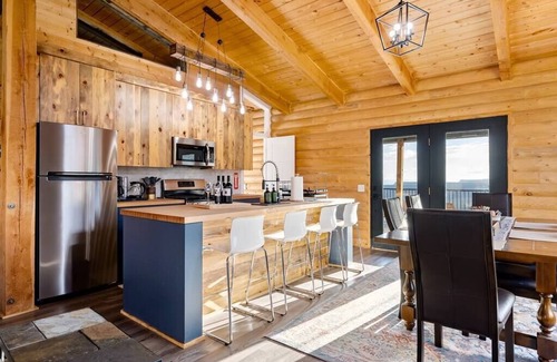 Apple Valley Cabin | Elevation 40 Zion Sum
