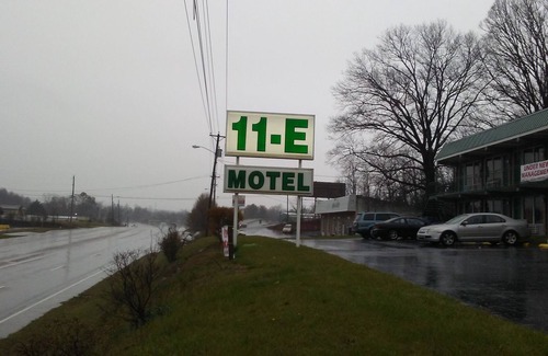 Johnson City Hotel | Eleven E Motel