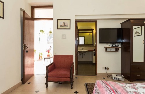 Nizamuddin East Bed & Breakfast | Eleven
