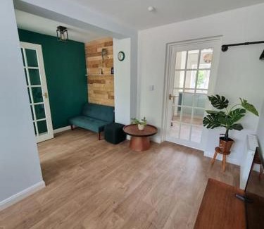 Barnstaple Apartment | Elgar Escape