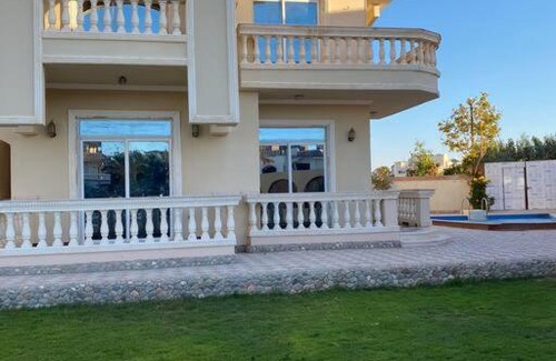 Al Ahyaa Villa | Elgouna nearby Lovely private villa with own pool