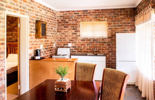 Potchefstroom Cabin | Elgro River Lodge