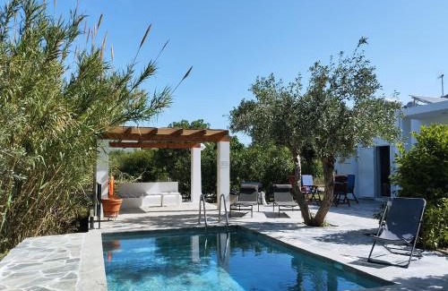 Ixia House | Elia Suites