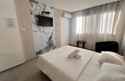 Bat Yam Hotel | Elis Boutique Hotel