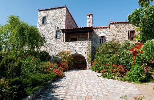 Karvelas House | Elise Cottage