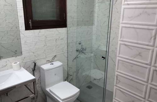 Sector 15 Hotel | Elite 32 Avenue - Near Google Building