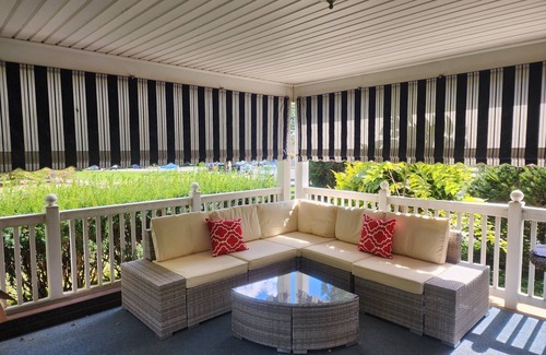 Park Forest Village House | Elite historic Atherton estate centrally located and 2.4 miles from stadium.