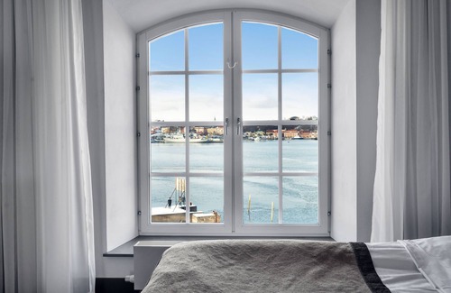 Central Stockholm Hotel | Elite Hotel Marina Tower, Spa & Resort