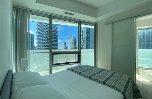 Central Waterfront House | Elite Urban Lodgings | Executive Escape