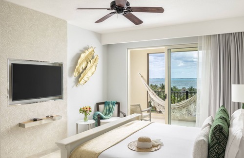 Playa Mujeres Resort | Elite Vacation Club