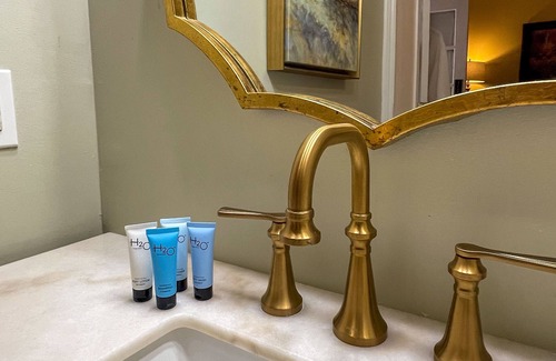 Historic Downtown Savannah Bed & Breakfast | Eliza Thompson House, Historic Inns of Savannah Collection