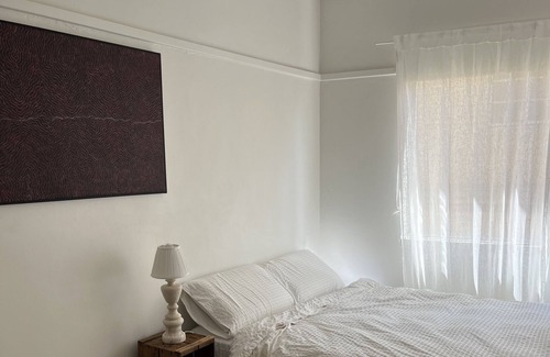 Elizabeth Bay Apartment | Elizabeth Bay Waterfront Getaway