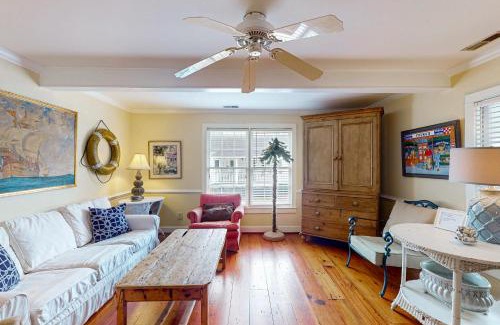 Morehead City House | Elizabeth Bell House