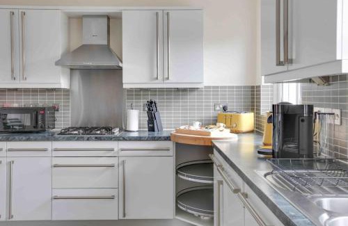 Braintree House | Elizabeth Four Bedroom Townhouse