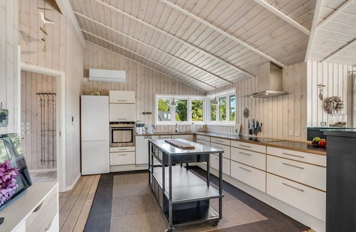 Fur House | "Eljas" - 200m to the fjord by Interhome