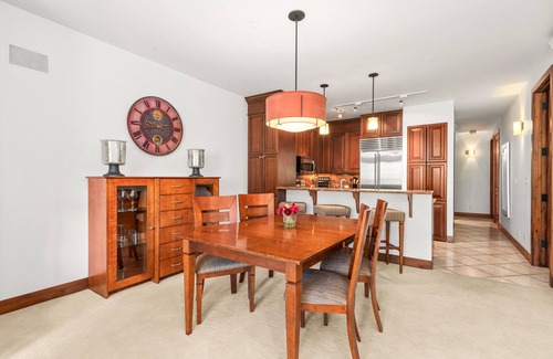 Snowmass Village Villa | Elk Mountain Snowmass Villa #2: 3 bed/bath with walk-out patio