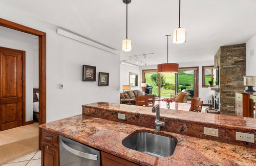 Snowmass Village Villa | Elk Mountain Snowmass Villa #2: 3 bed/bath with walk-out patio
