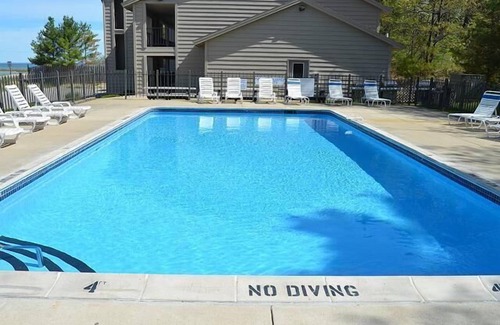 Elk Rapids Condo | ELK RAPIDS/GRAND TRAVERSE BAY CONDO #15