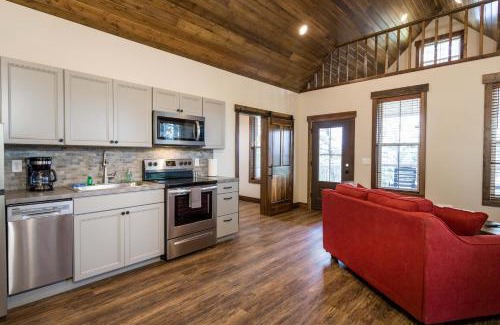 Lakeside House | Elk Ridge Village 401B Cozy Cabin with views of Flathead Lake and the mountains