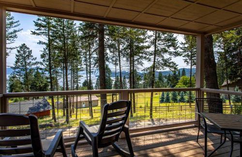 Lakeside House | Elk Ridge Village 401C Cozy Cabin with views of Flathead Lake and the mountains