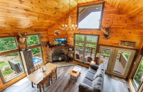 Bryant House | Elk Ridge with a private hot tub