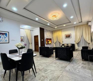 Independence Layout Apartment | Elk's Place