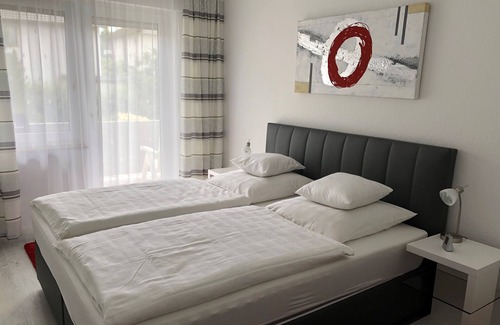 Schieder-Schwalenberg Apartment | Elk shovel house at the castle park and Schiedersee