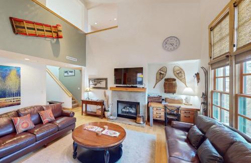 Elkhorn Village House | Elkhorn Springs Retreat