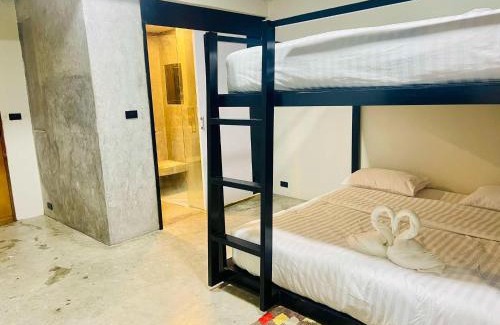 Patong Hotel | Ella Lamoon