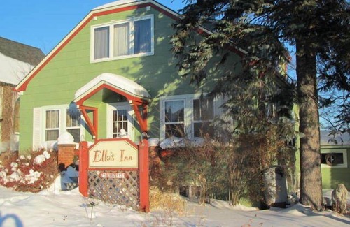 Grand Marais House | Ella's Inn - Value Priced Lodging in the Heart of Grand Marais