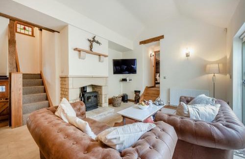 Burford House | Ellen Cottage