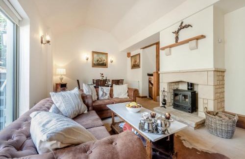 Burford House | Ellen Cottage
