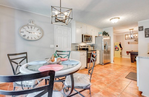 Ellenwood House | Ellenwood Family Home: Fire Pit, Deck & Pool Table