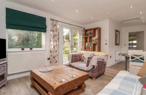 Hornsea House | Ellesmere Cottage
