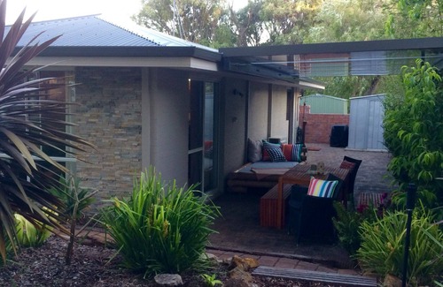 Quindalup Cottage | Ellie's Shack By The Beach