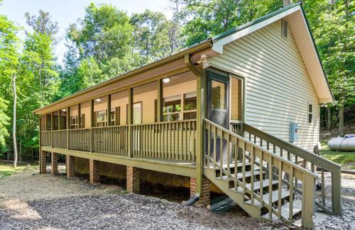 Ellijay House | Ellijay Cabin Private Fire Pit and Community Perks!
