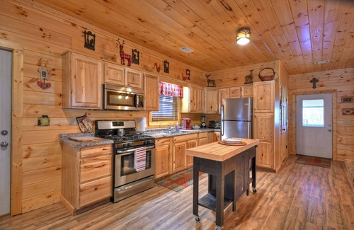 Ellijay Cottage | Ellijay River Cottage Star5vacations