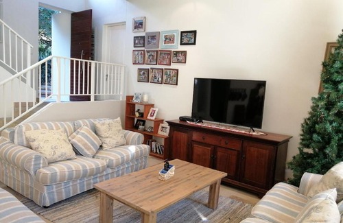 Kenton on Sea Apartment | ELLIOT 22, 100m from beach & river mouth