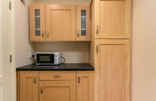 Ayr Apartment | Elliot Suite No1 - Donnini Apartments